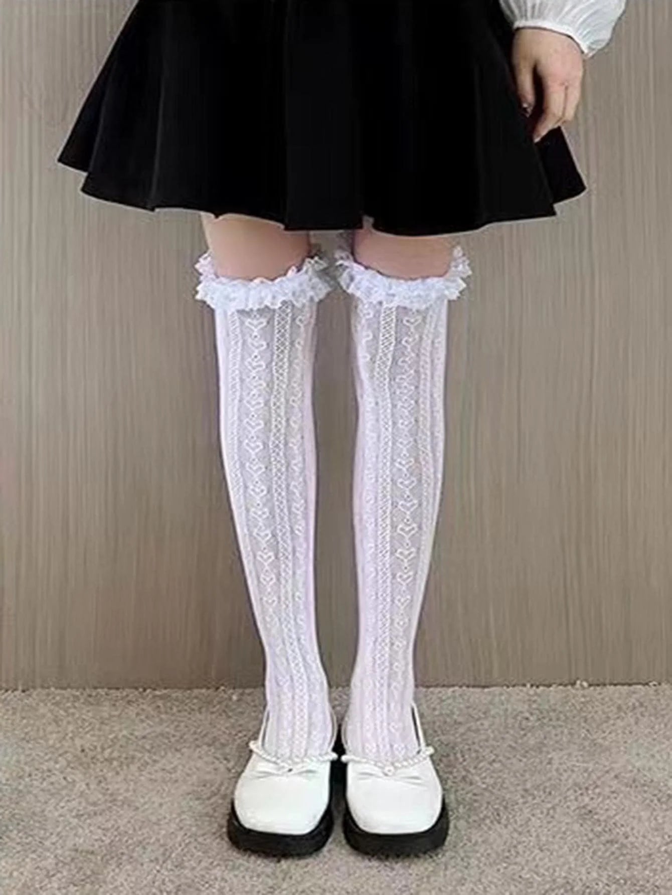 1 pair of new Lolita stockings lace stockings Lolita knee high JK girls thigh stockings Cos knee high stockings