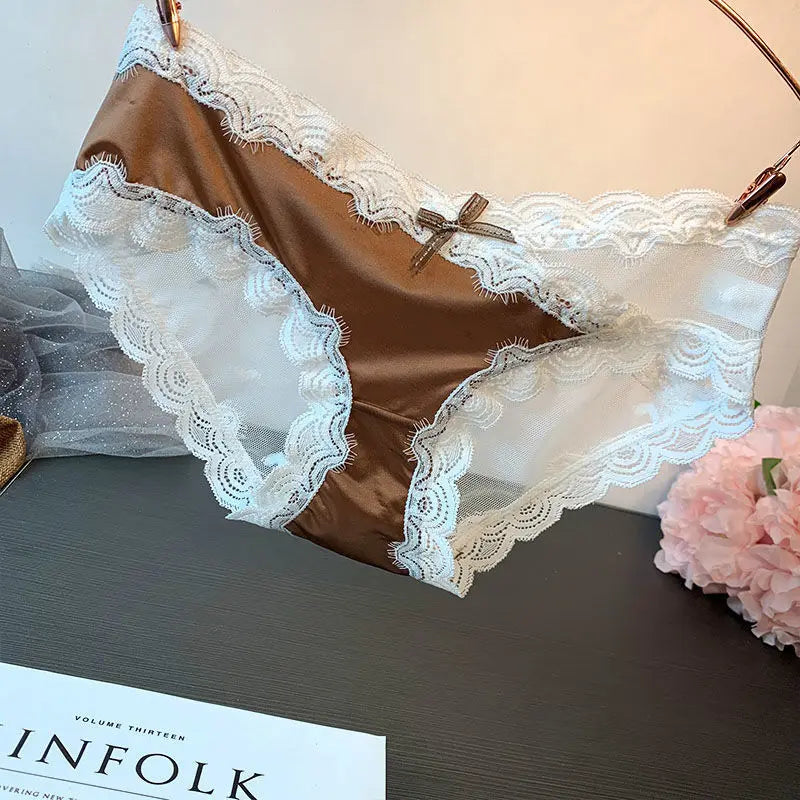 3 pieces Light luxury sexy underwear women low-rise lace transparent seamless high-grade high-grade temperament high-end briefs