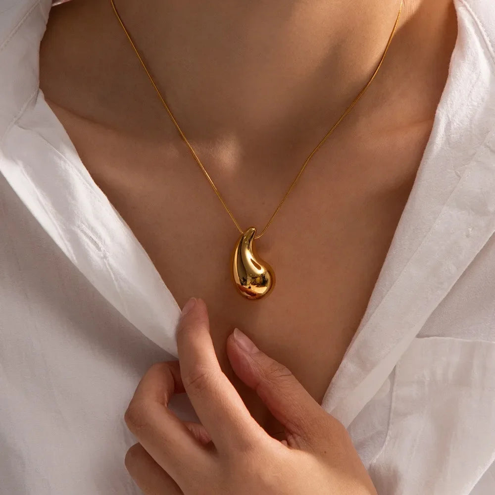 Big Water Drop Pendant Chokers Necklace Gold Color Clavicle Chain Women Classic New Fashion Wedding Jewelry Love Pendant Gift