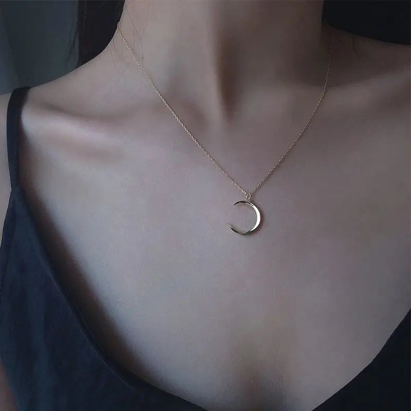 Luxury Pendant Moon Necklace Women Wedding Party Gift Romantic Clavicle Chain Chokers Korean Fashion Charm Jewelry 2024